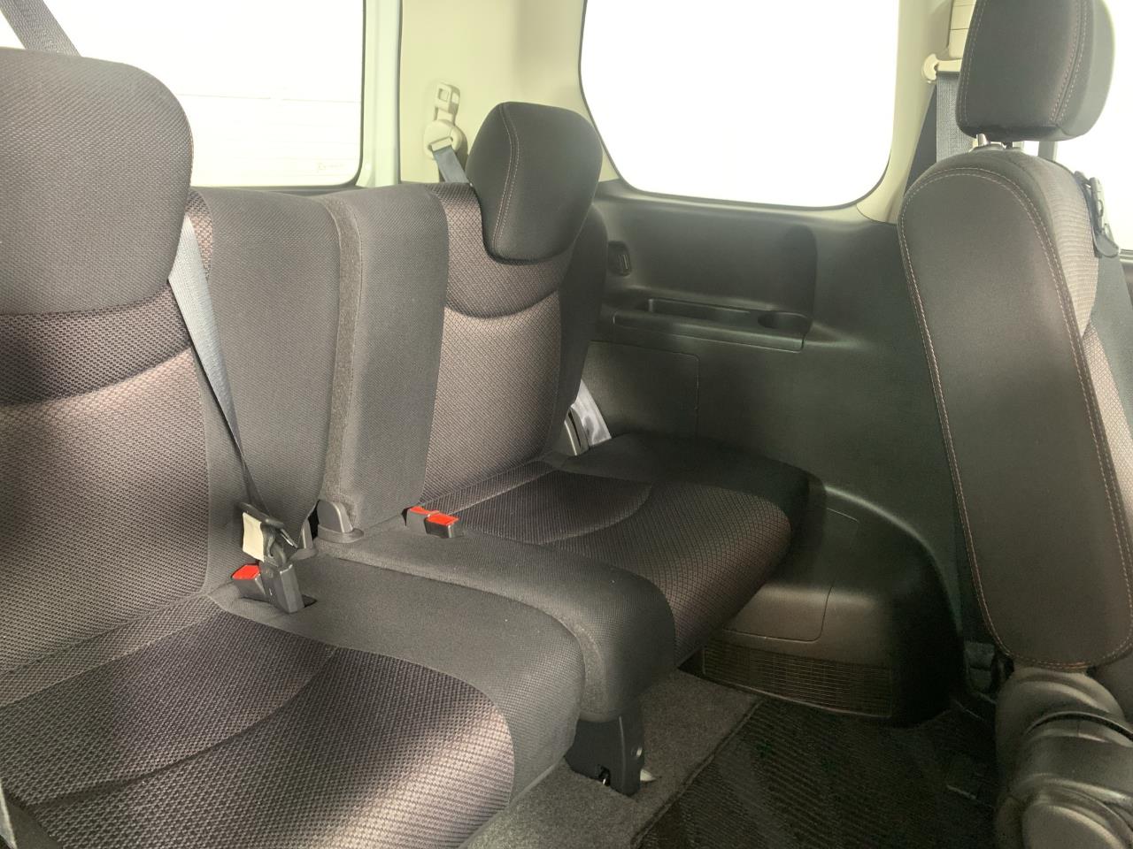 2013 Nissan Serena HGHWAY STAR HYBRID People Mover POWER SLIDING DOORS + REVERSING CAMERA + SMART KEY