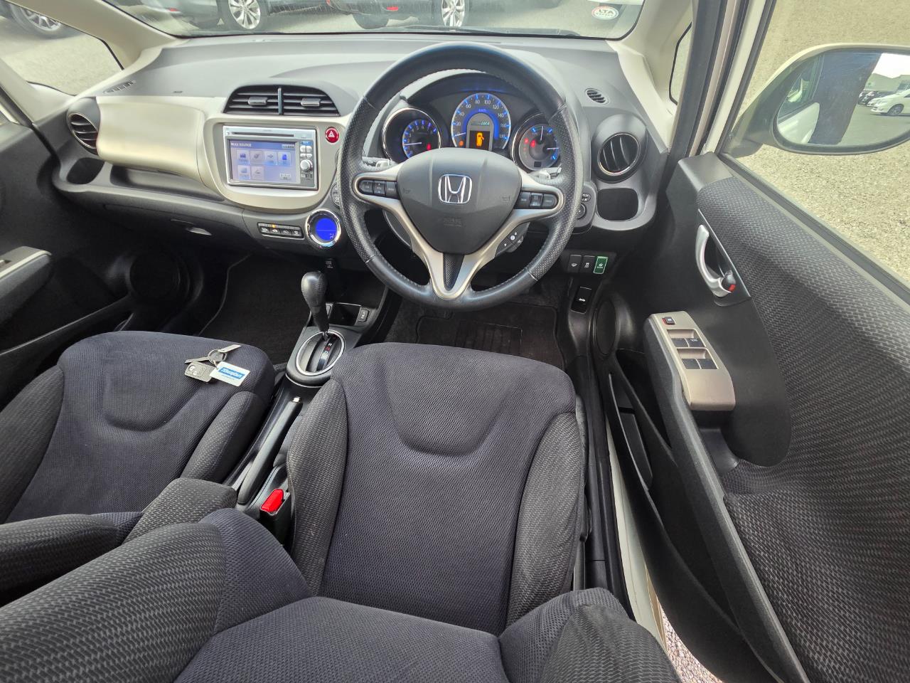 2012 Honda Fit Jazz Hybrid Hatchback CRUISE CONTROL + PADDLE SHIFT + REVERSING CAMERA