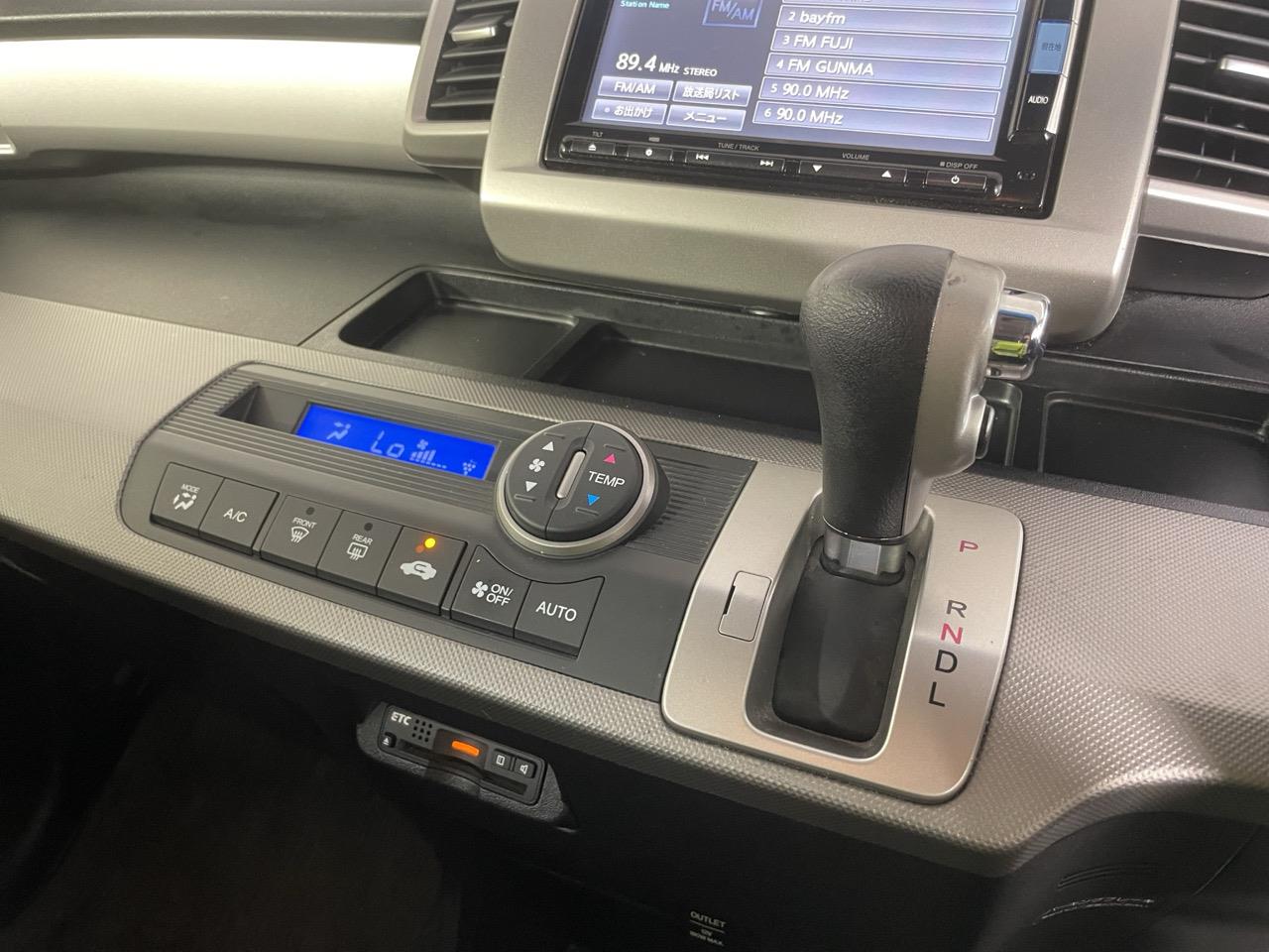 2014 Honda Freed HYBRID 7 SEATER People Mover ELECTRIC SLIDING DOORS + REVERSING CAMERA