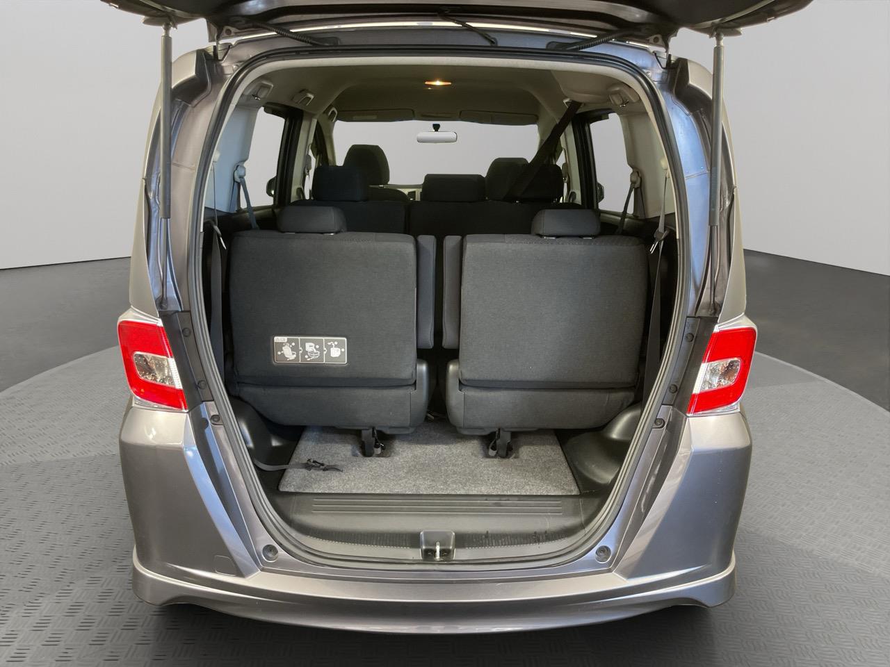 2014 Honda Freed HYBRID 7 SEATER People Mover ELECTRIC SLIDING DOORS + REVERSING CAMERA