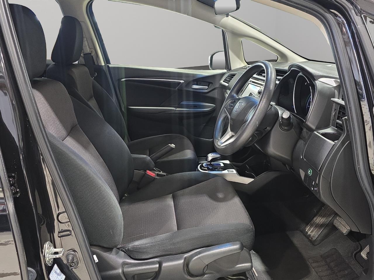 2014 Honda Fit Jazz Hybrid New Shape Hatchback REVERSING CAMERA + PUSH BUTTON START