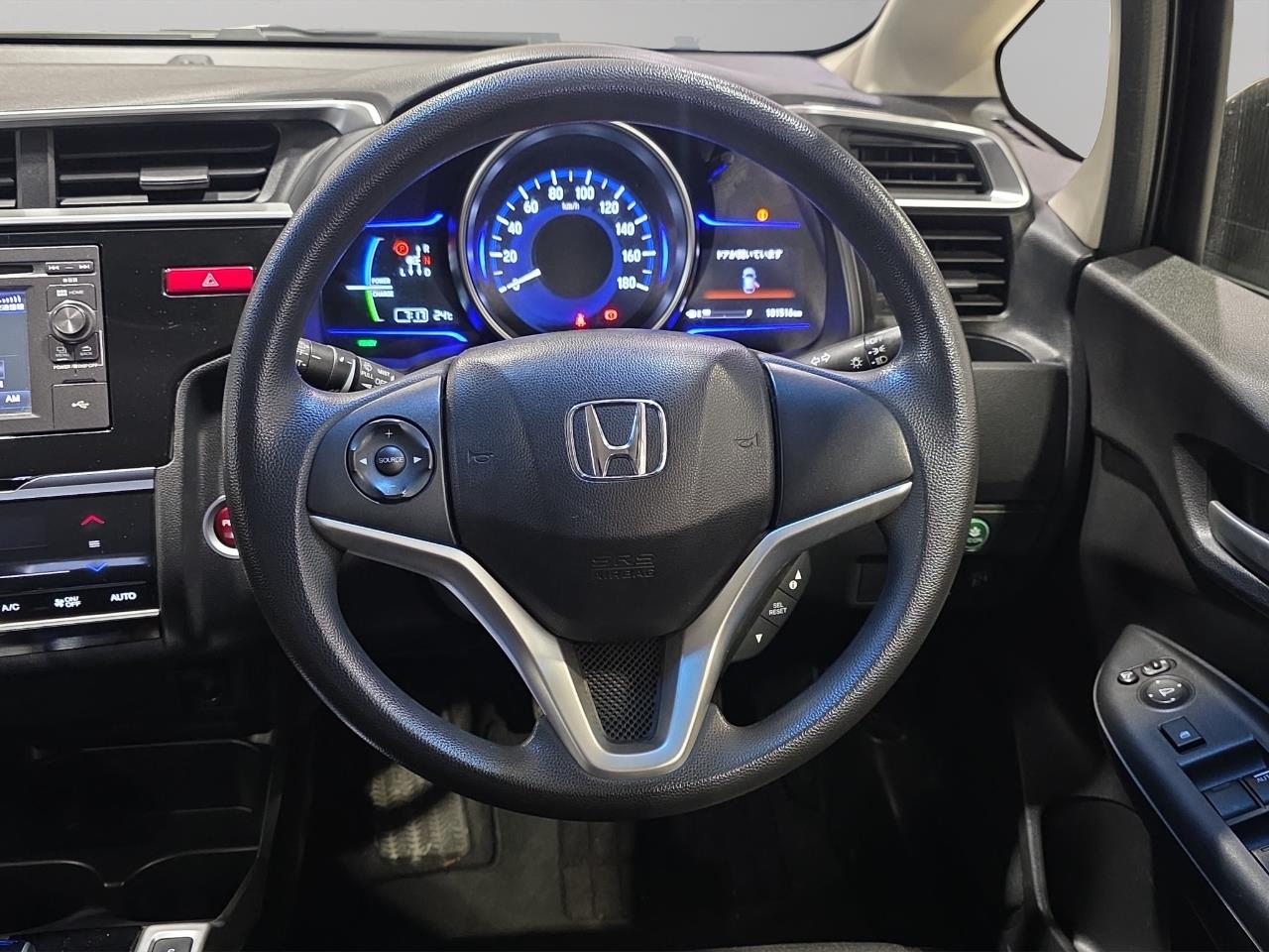 2014 Honda Fit Jazz Hybrid New Shape Hatchback REVERSING CAMERA + PUSH BUTTON START