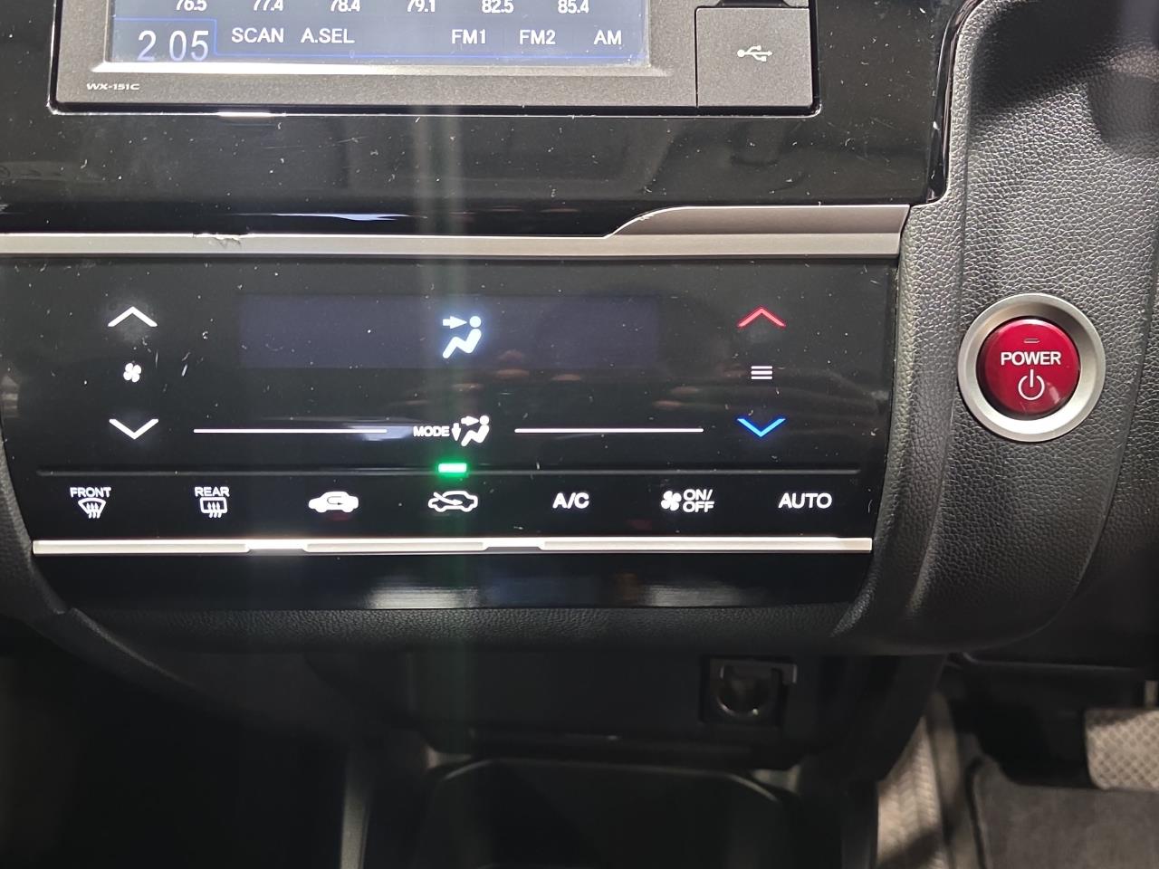 2014 Honda Fit Jazz Hybrid New Shape Hatchback REVERSING CAMERA + PUSH BUTTON START