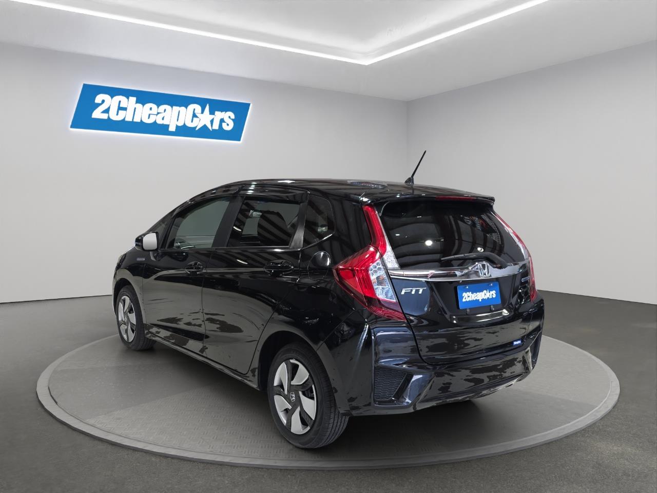 2014 Honda Fit Jazz Hybrid New Shape Hatchback REVERSING CAMERA + PUSH BUTTON START