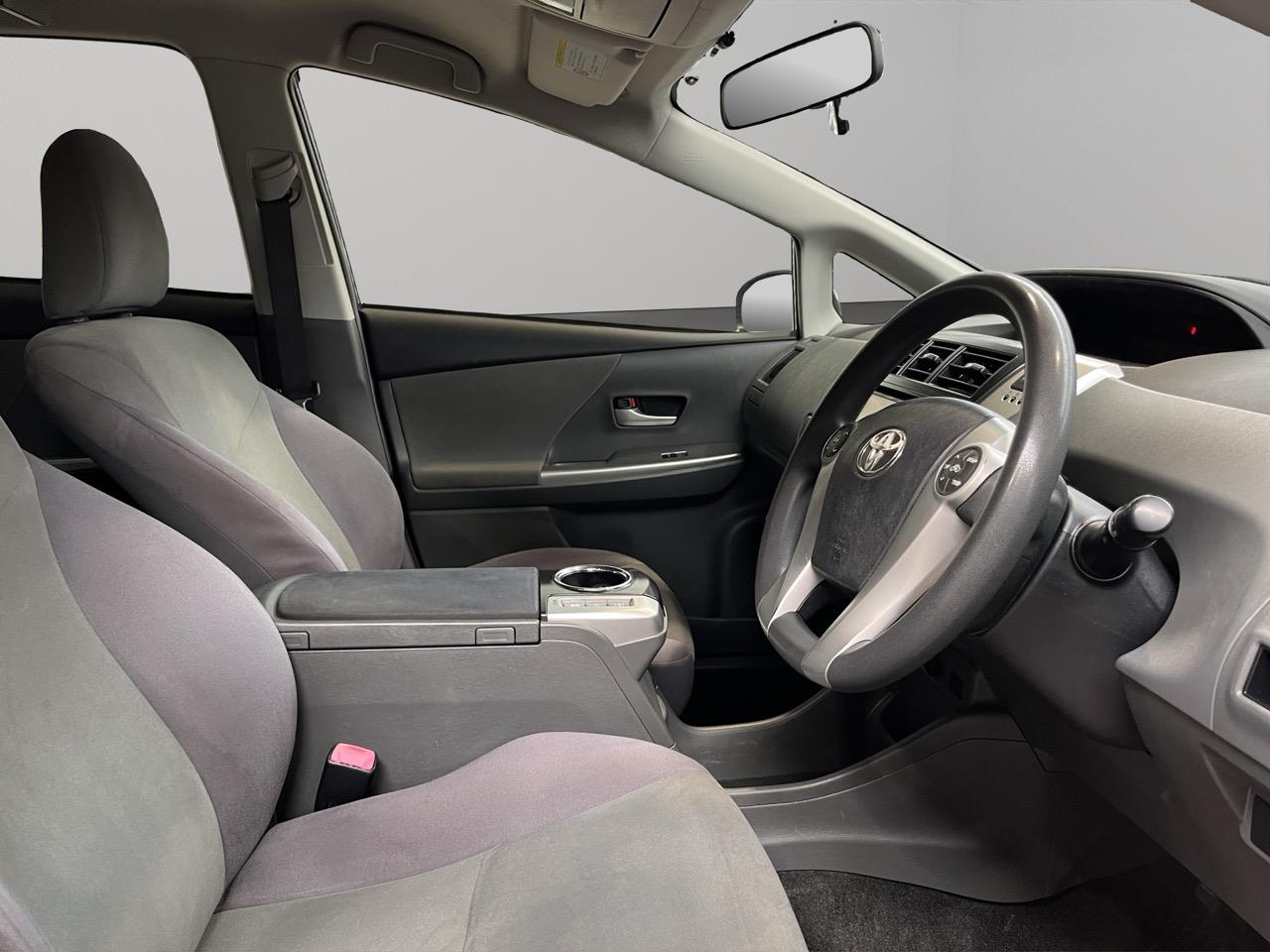 2012 Toyota Prius Alpha S Station Wagon REVERSING CAMERA + SMART KEY + MAG WHEEL