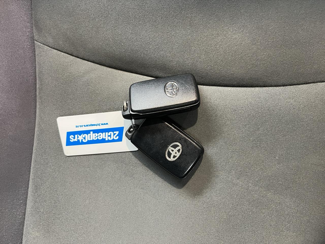 2012 Toyota Prius Alpha S Station Wagon REVERSING CAMERA + SMART KEY + MAG WHEEL