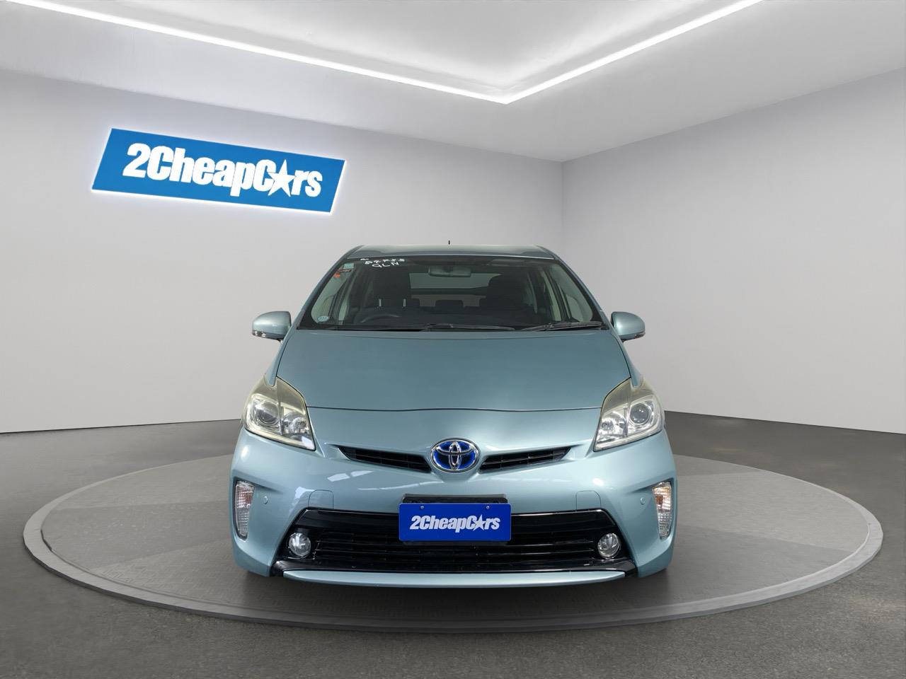 2015 Toyota Prius S Hatchback SMART KEY + REVERSING CAMERA + AUTO LIGHTS