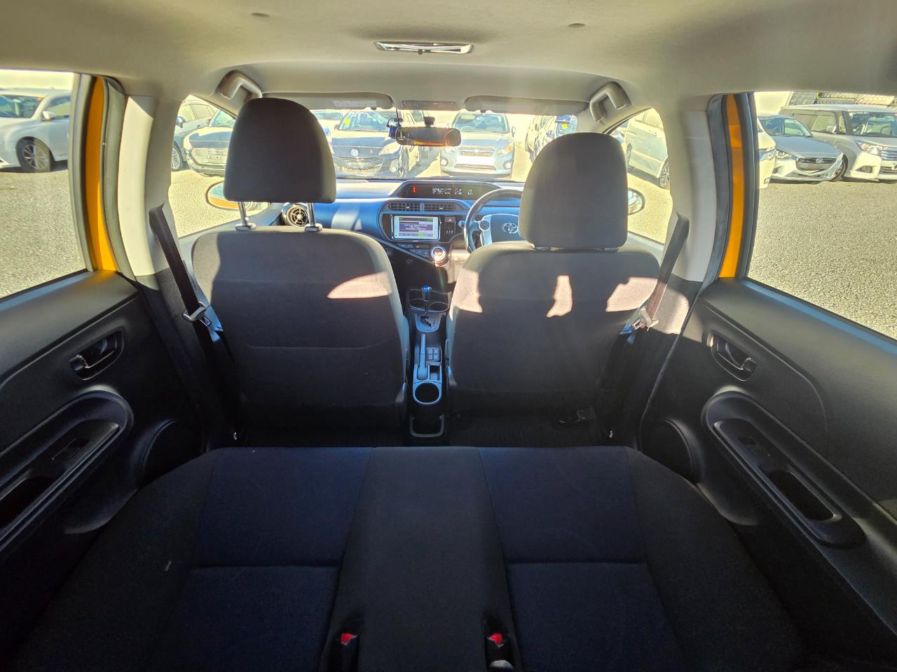 2015 Toyota Aqua Facelift Model S Hatchback PUSH BUTTON START + REVERSING CAMERA + AUTO LIGHTS