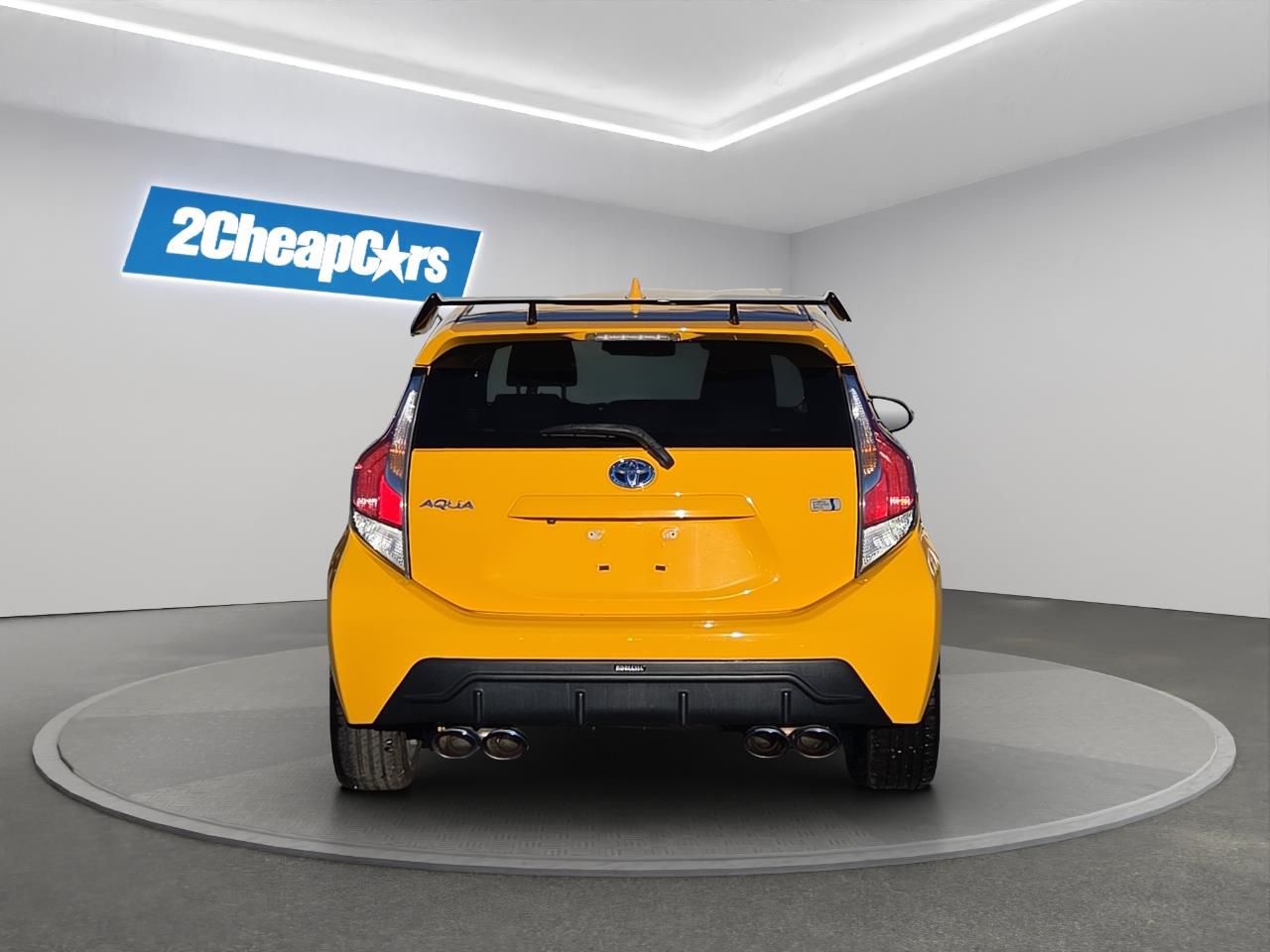 2015 Toyota Aqua Facelift Model S Hatchback PUSH BUTTON START + REVERSING CAMERA + AUTO LIGHTS