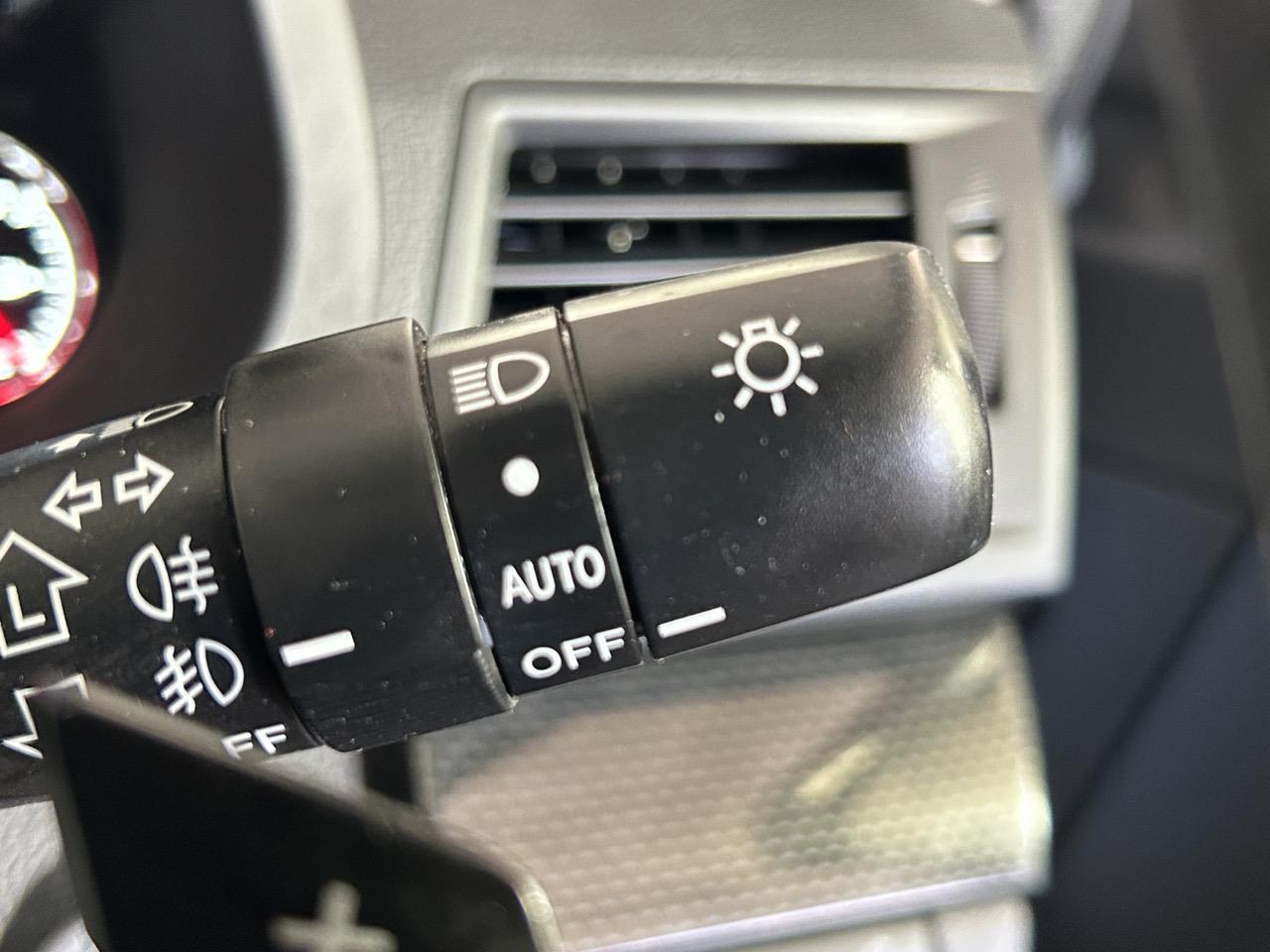 2013 Subaru Legacy Eyesight AWD Station Wagon AWD + EYESIGHT SYSTEM + REVERSING CAMERA