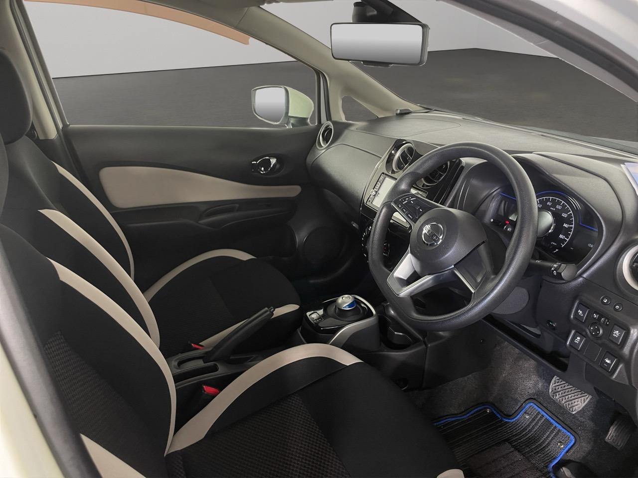 2016 Nissan Note e-power Hatchback REVERSING CAMERA + PUSH BUTTON START + AUTO LIGHTS