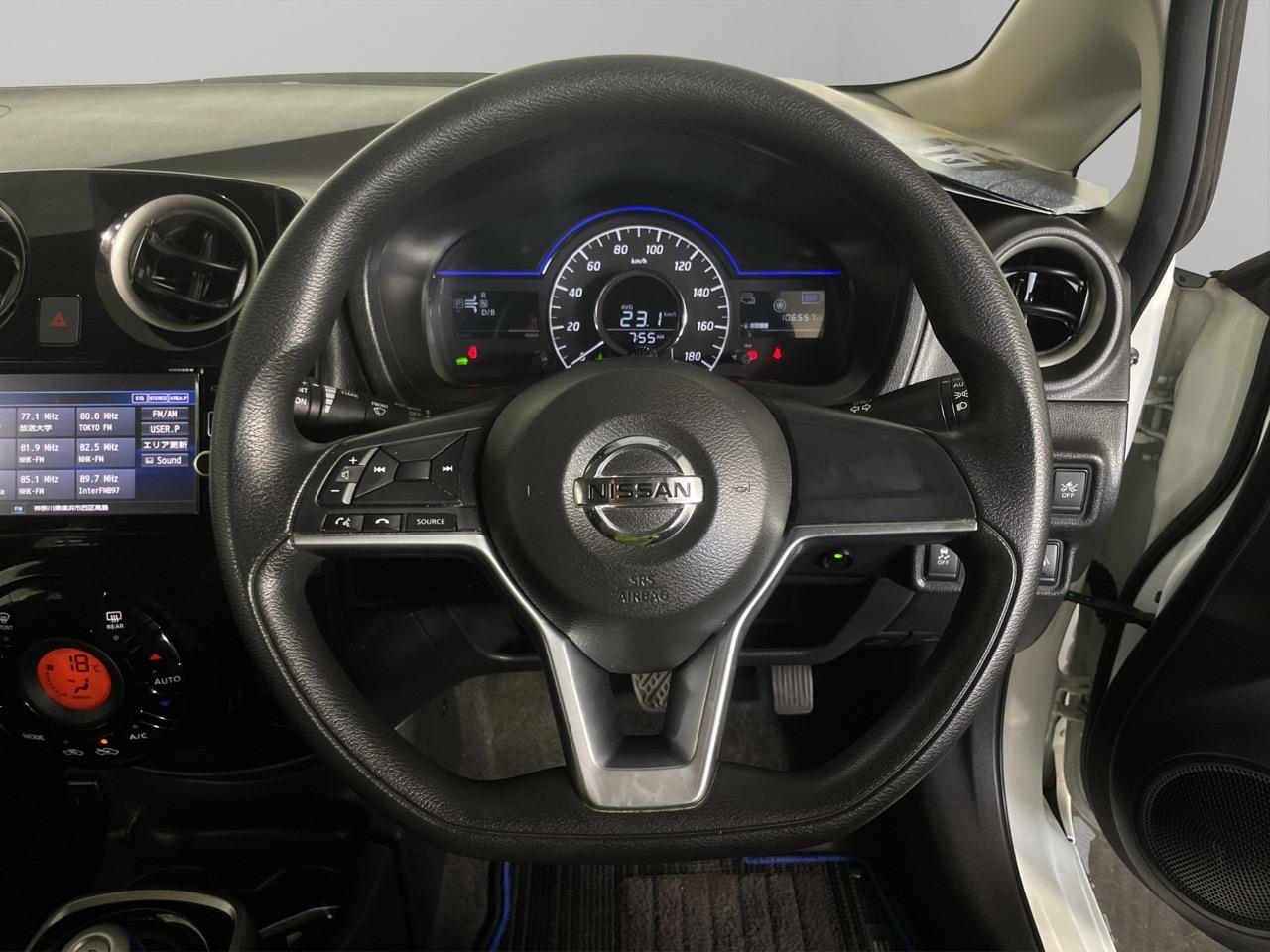 2016 Nissan Note e-power Hatchback REVERSING CAMERA + PUSH BUTTON START + AUTO LIGHTS