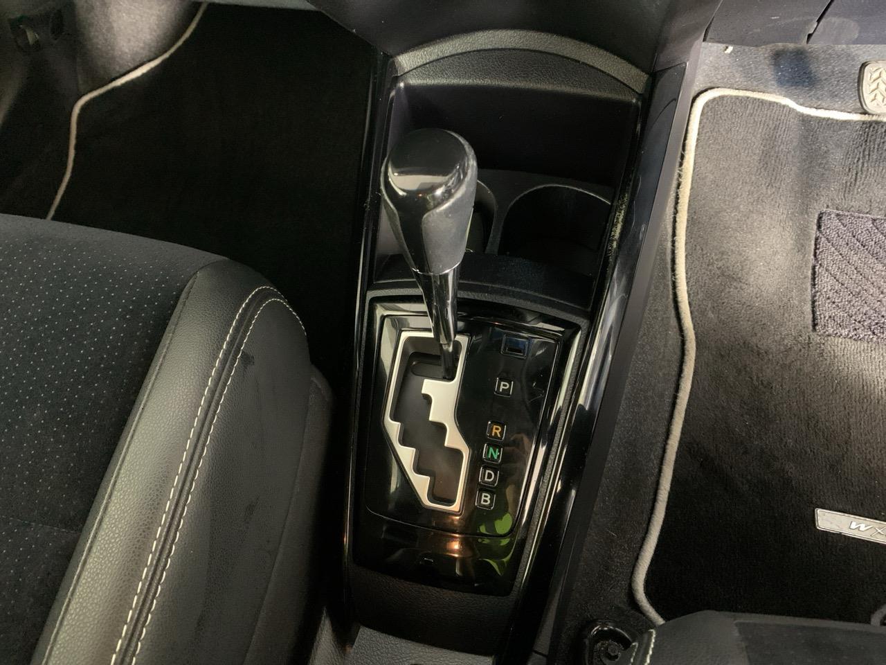 2014 Toyota Corolla Fielder Hybrid WXB Station Wagon PUSH START + REVERSING CAMERA + AUTO LIGHTS