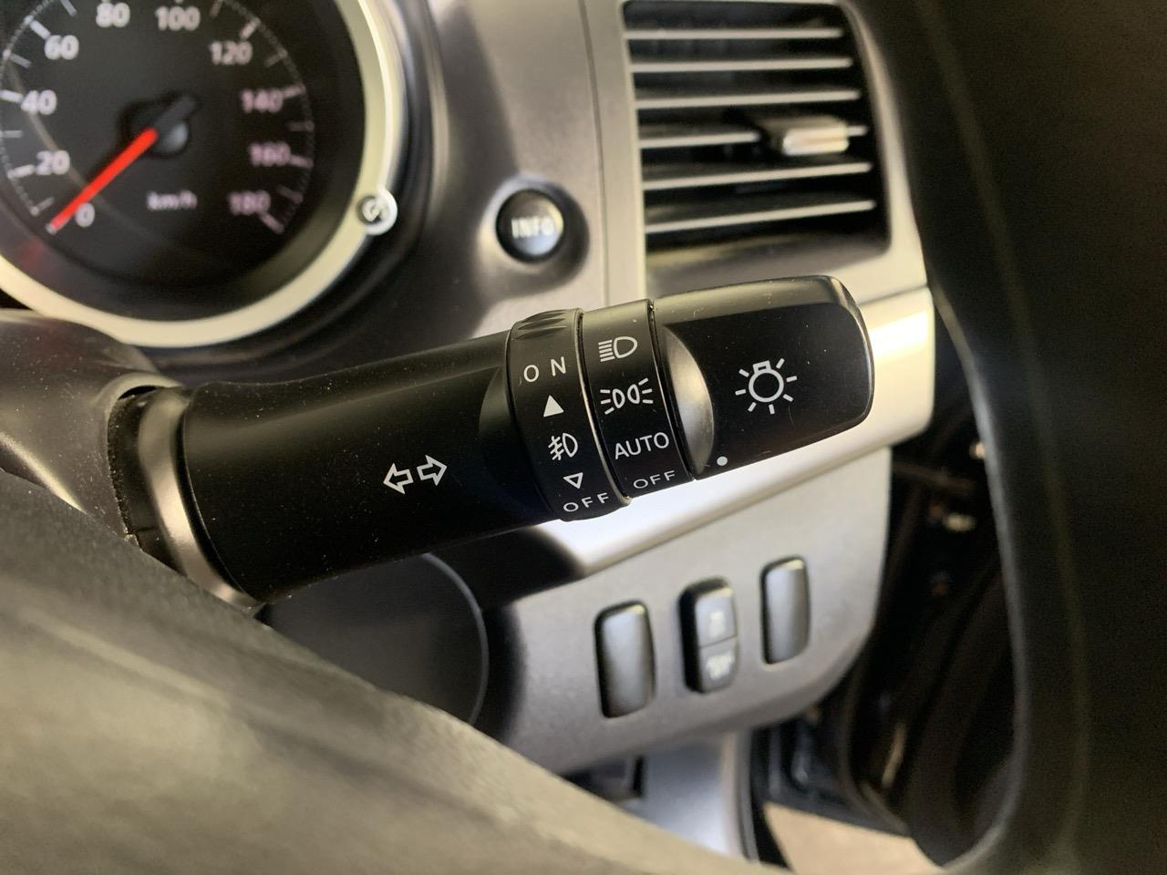 2015 Mitsubishi Galant Fortis Sedan AUTO LIGHTS 