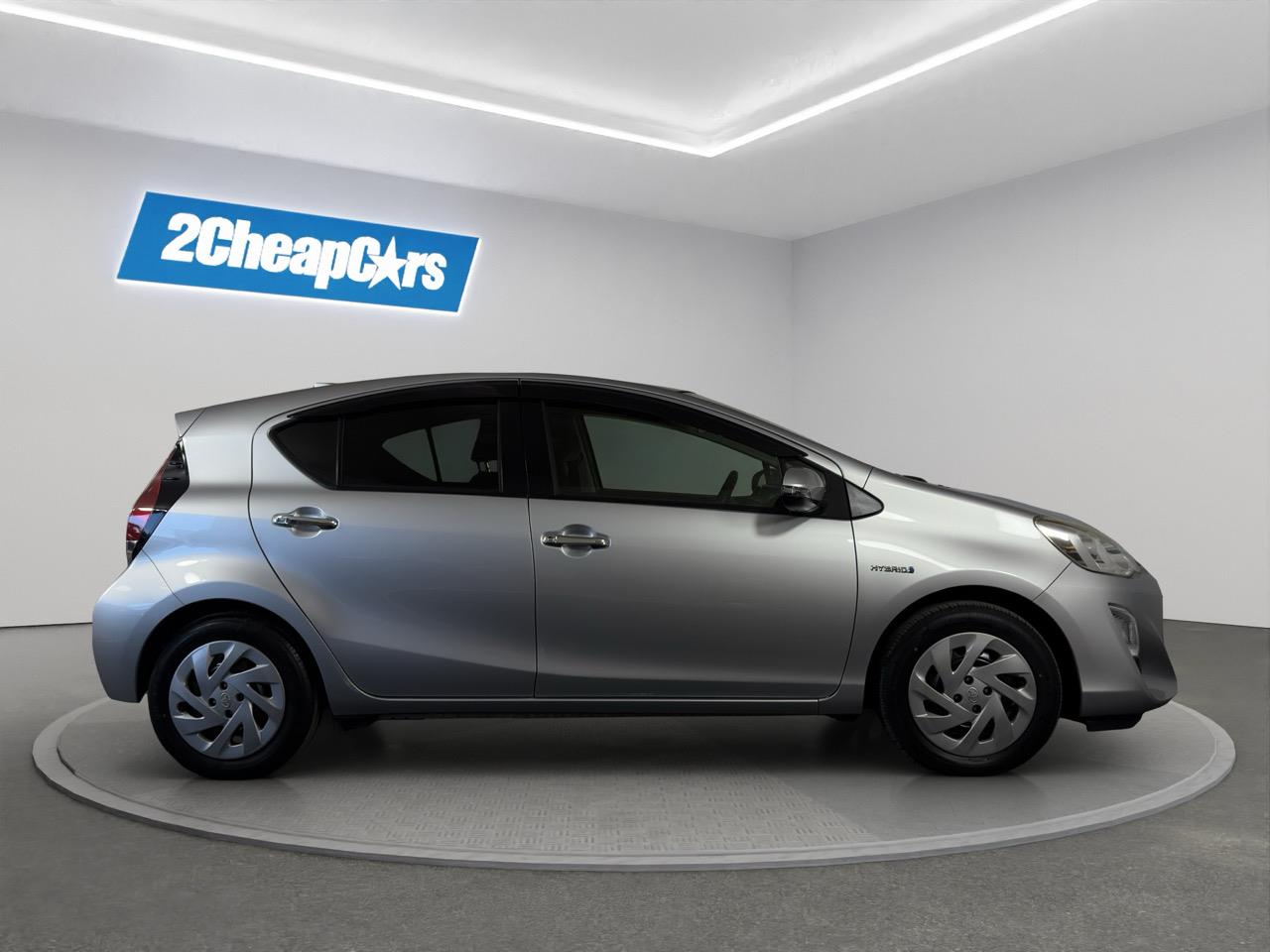 2016 Toyota Aqua Facelift Model S Hatchback LOW KM + REVERSING CAMERA + PUSH BUTTON START