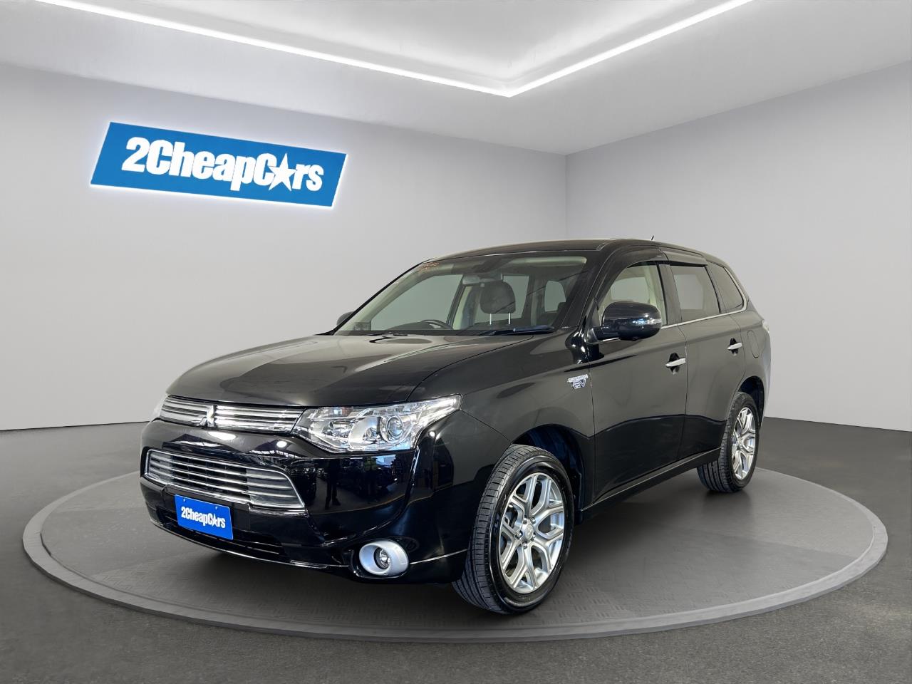 2013 Mitsubishi Outlander PHEV 4WD RV/SUV 4WD + REVERSING CAMERA + PADDLE SHIFT