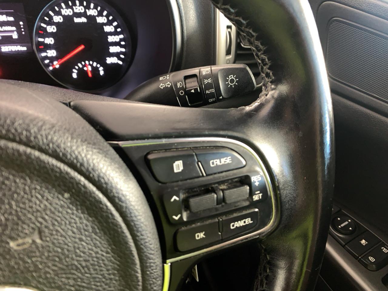 2017 Kia Sportage  RV/SUV CRUISE CONTROL + AUTO LIGHTS + REVERSING CAMERA