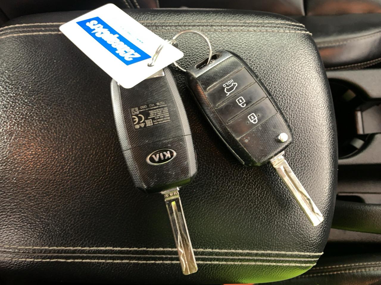 2017 Kia Sportage  RV/SUV CRUISE CONTROL + AUTO LIGHTS + REVERSING CAMERA