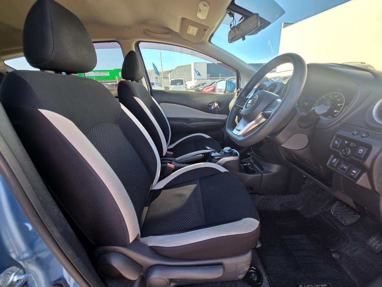 2017 Nissan Note e-power Hatchback REVERSING CAMERA + SMART KEY