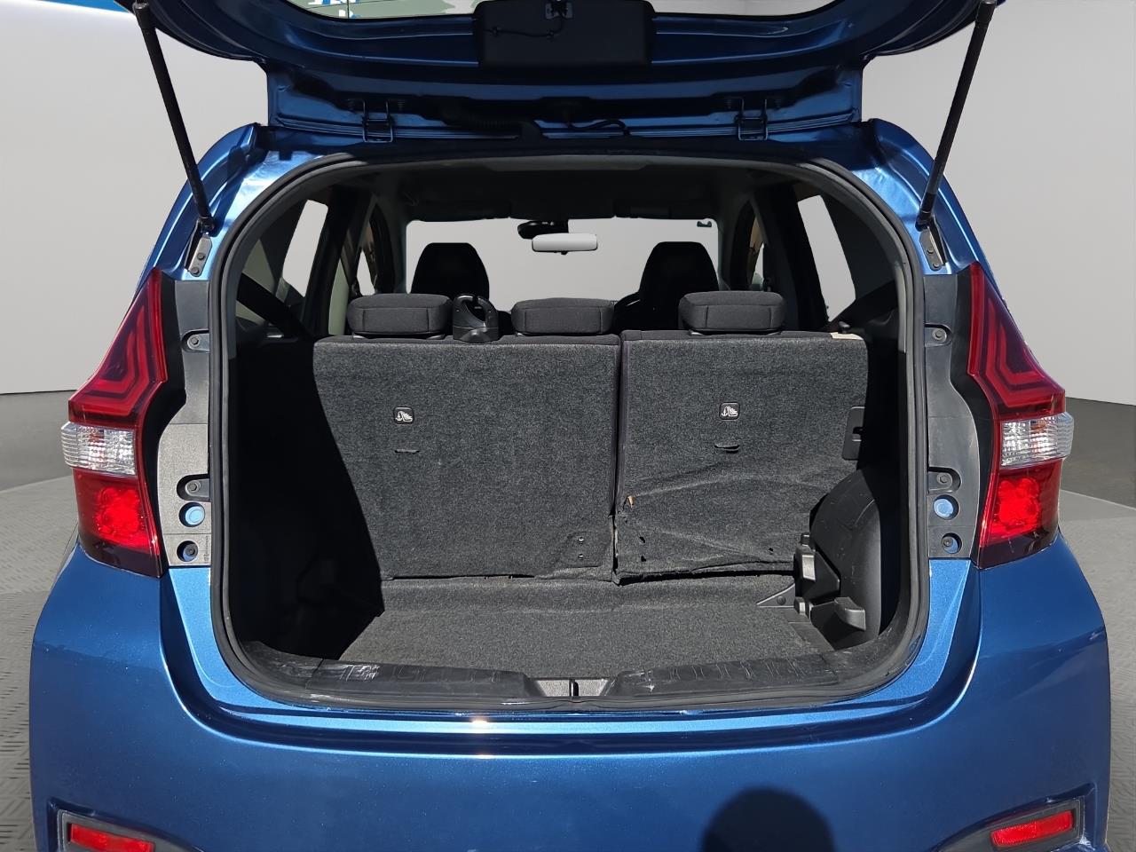 2017 Nissan Note e-power Hatchback REVERSING CAMERA + SMART KEY