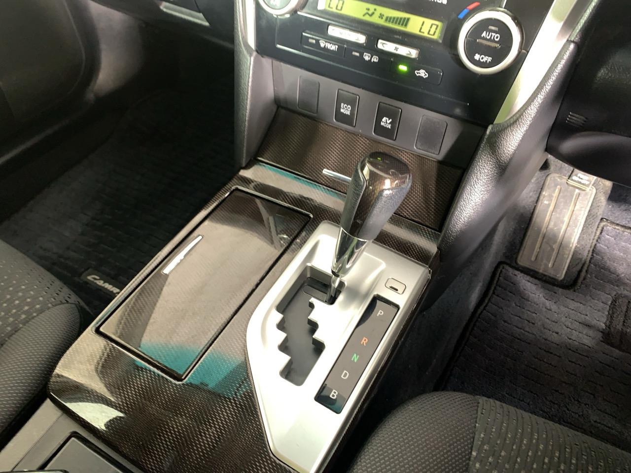 2013 Toyota Camry HYBRID G Sedan CRUISE CONTROL + PUSH BUTTON START + AUTO LIGHTS