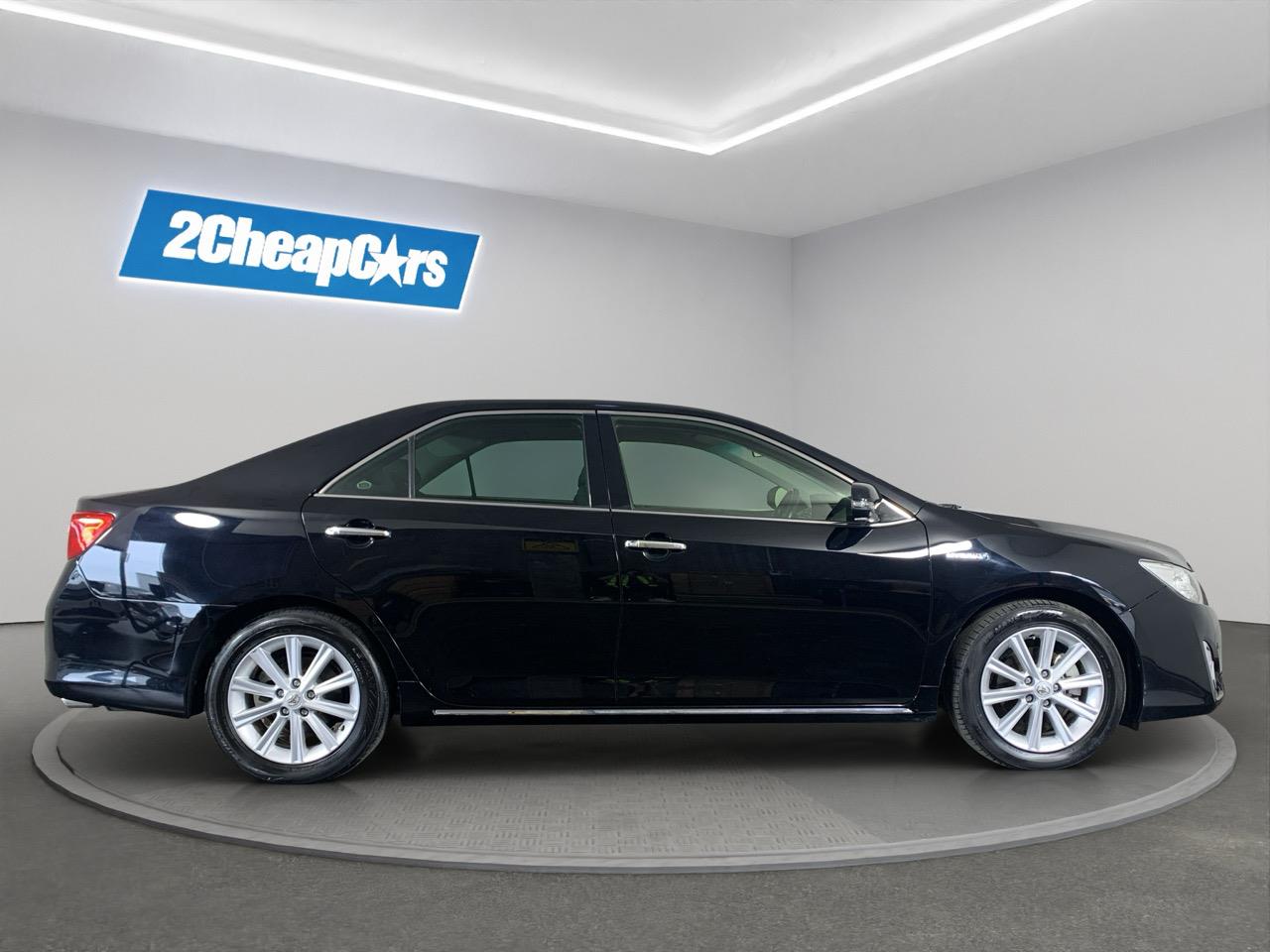 2013 Toyota Camry HYBRID G Sedan CRUISE CONTROL + PUSH BUTTON START + AUTO LIGHTS