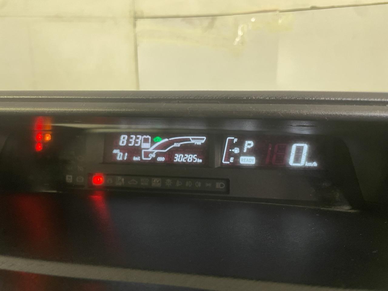 2015 Toyota Aqua Facelift Model S Hatchback LOW KMS + REVERSING CAMERA + CRUISE CONTROL