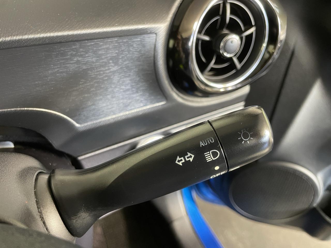 2015 Toyota Aqua Facelift Model S Hatchback LOW KMS + REVERSING CAMERA + CRUISE CONTROL