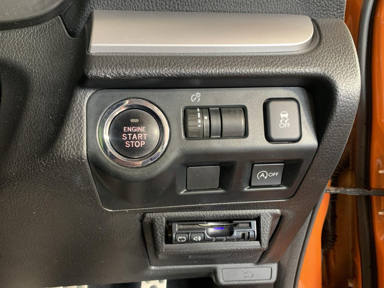 2013 Subaru XV 2,0i-L Eyesight RV/SUV AWD + REVESING CAMERA + CRUISE CONTROL