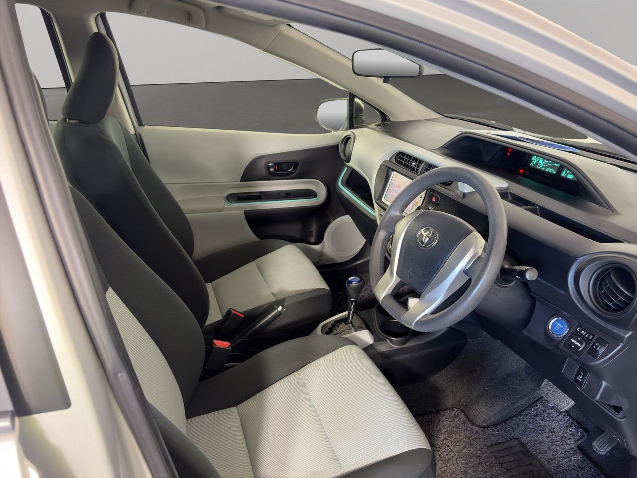 2013 Toyota Aqua S Hatchback REVERSING CAMERA + PUSH BUTTON START + AUTO LIGHTS