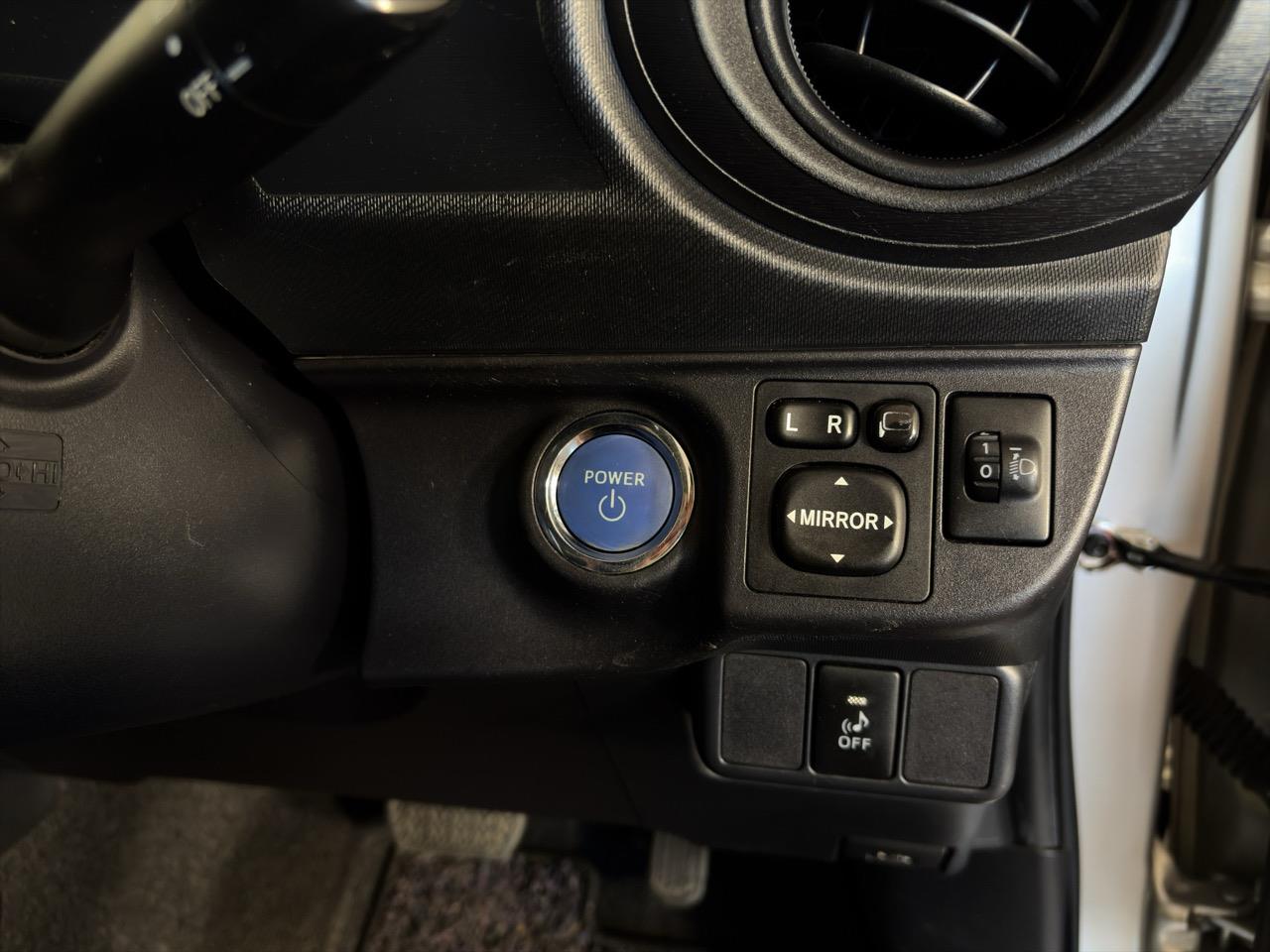 2013 Toyota Aqua S Hatchback REVERSING CAMERA + PUSH BUTTON START + AUTO LIGHTS