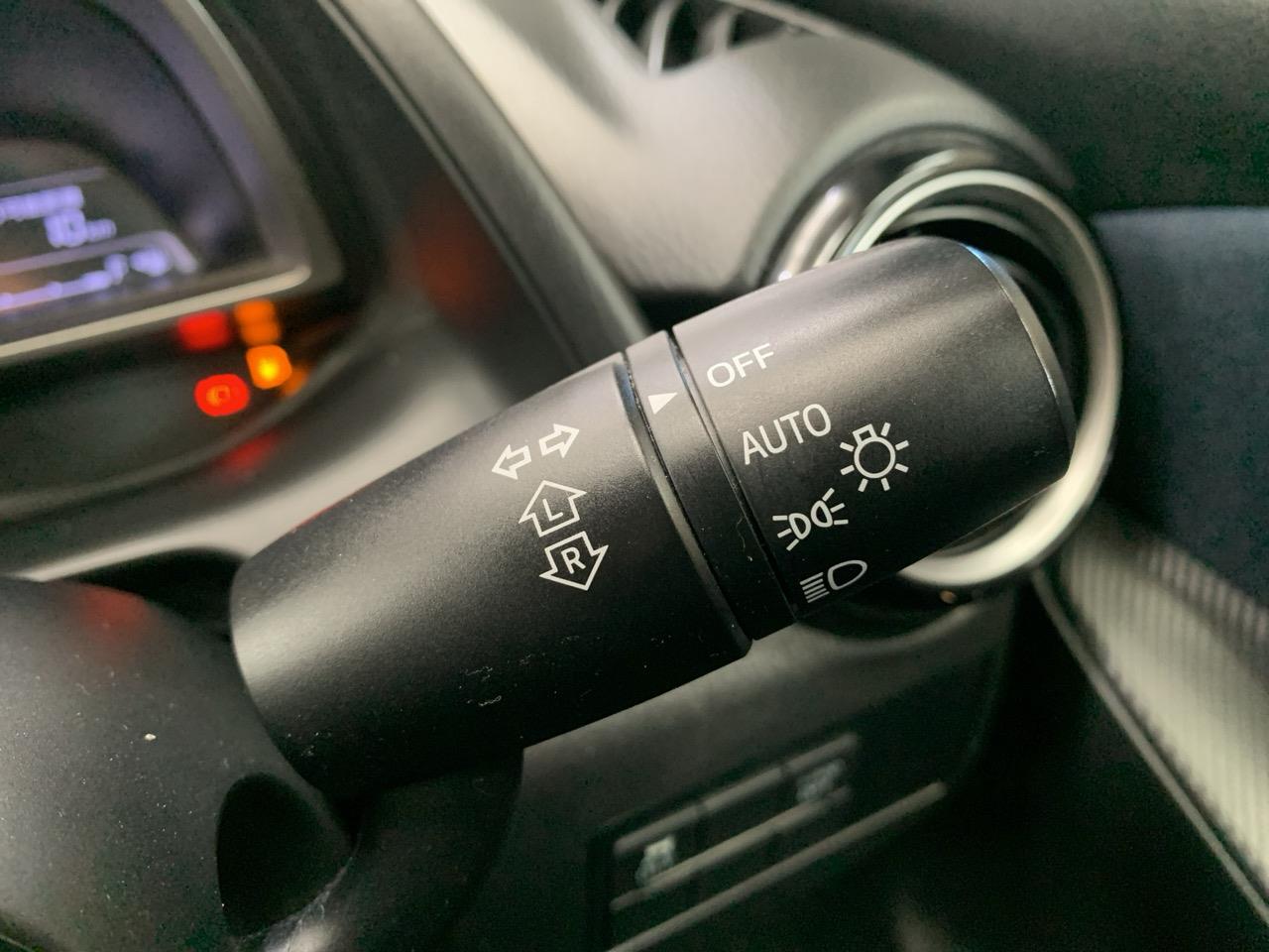 2016 Mazda Demio 2 New Shape Skyactive Hatchback LOW KMS + HEATED SEATS + TIPTRONIC +  AUTO LIGHTS