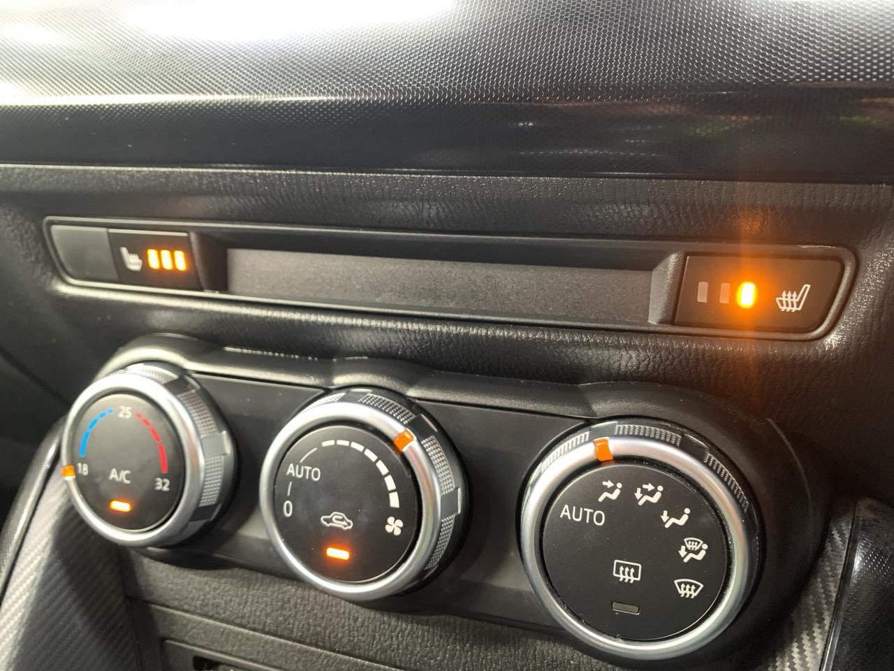 2016 Mazda Demio 2 New Shape Skyactive Hatchback LOW KMS + HEATED SEATS + TIPTRONIC +  AUTO LIGHTS