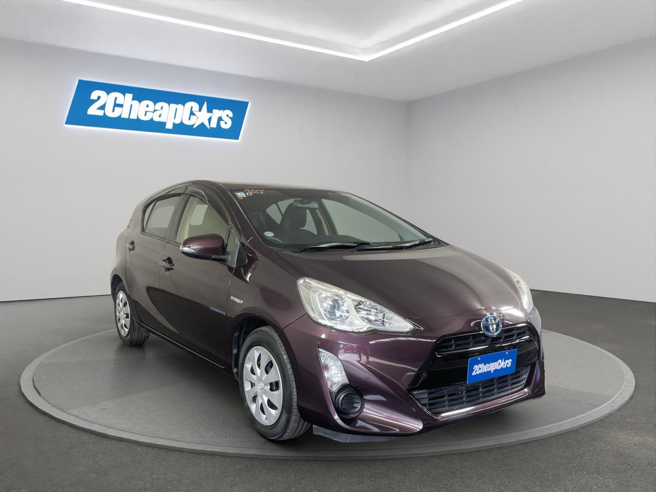 2015 Toyota Aqua Facelift Model S Hatchback REVERSING CAMERA + AUTO LIGHTS + PUSH BUTTON START