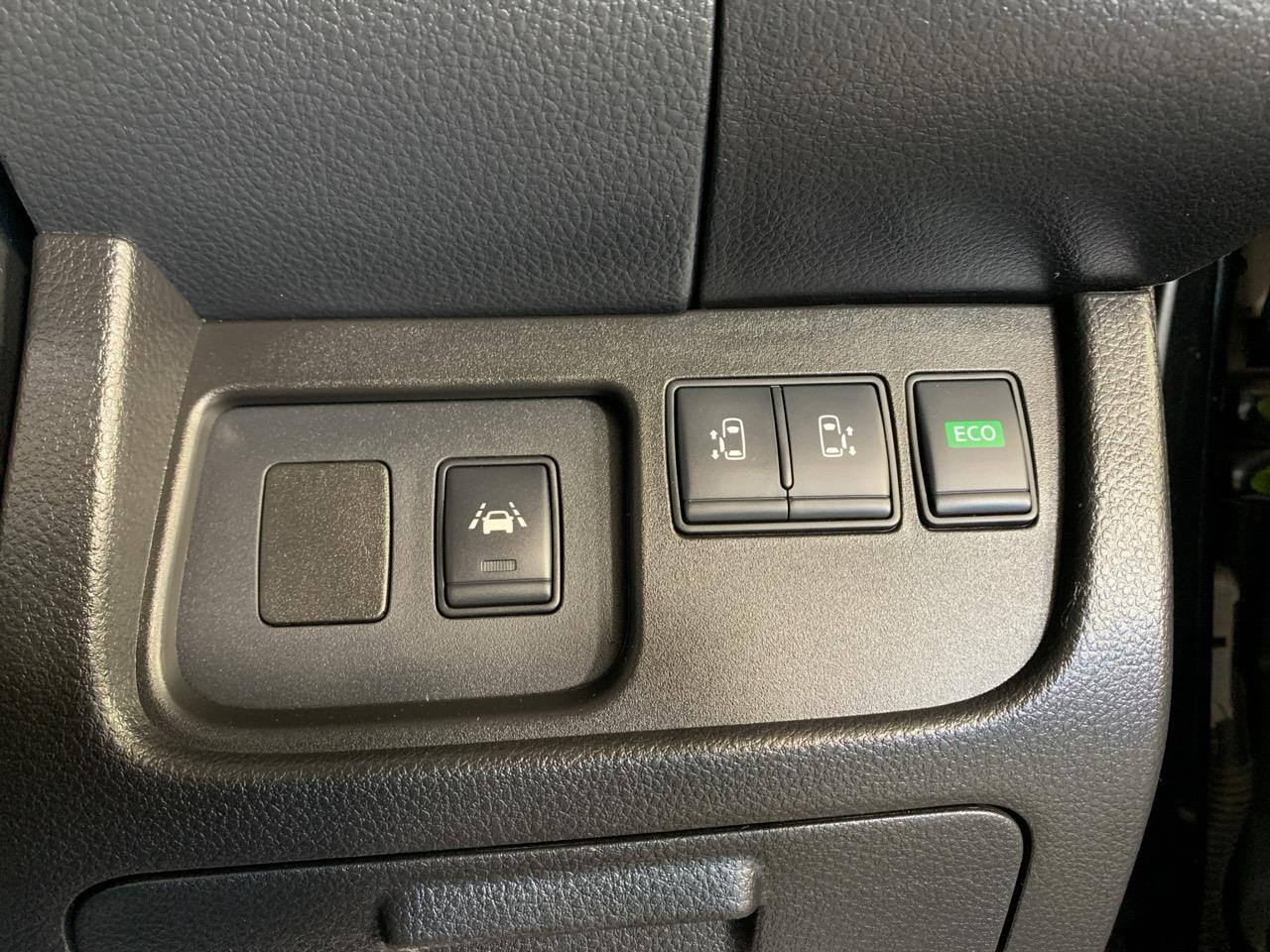 2014 Nissan Serena HIGH WAY STAR G S-HYBRID People Mover ELECTRIC SLIDING DOORS + REVESING CAMERA