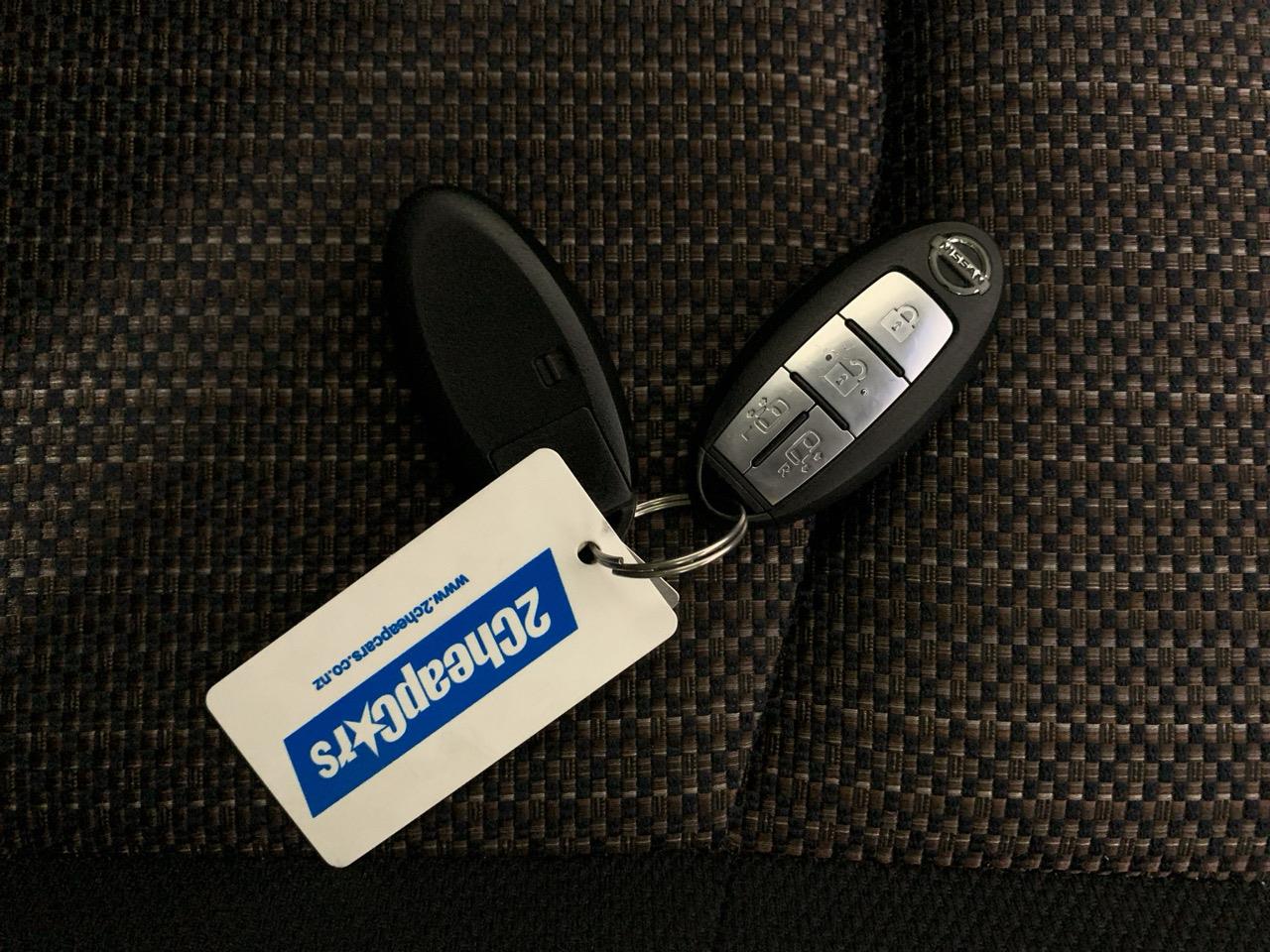 2014 Nissan Serena HIGH WAY STAR G S-HYBRID People Mover ELECTRIC SLIDING DOORS + REVESING CAMERA