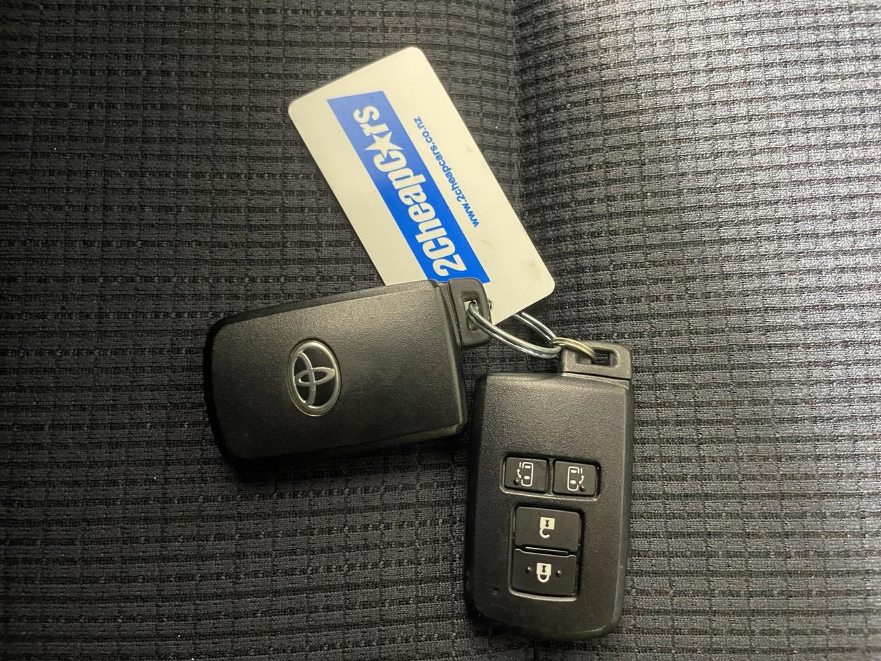 2016 Toyota Sienta HYBRID G People Mover ELECTRIC SLIDING DOORS + REVERSING CAMERA