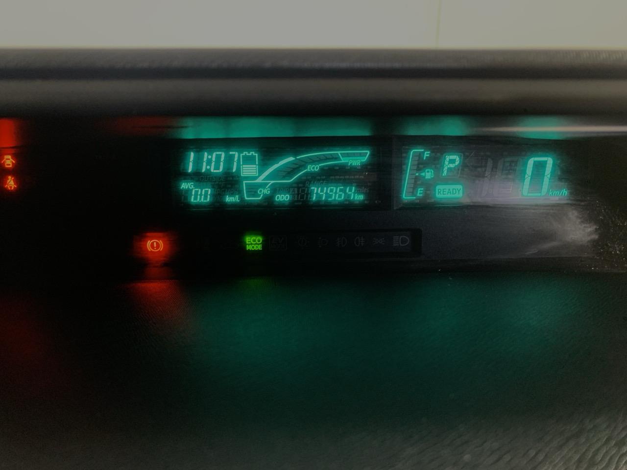 2013 Toyota Aqua G Hatchback HEATED SEATS + REVERSING CAMERA + AUTO LIGHTS