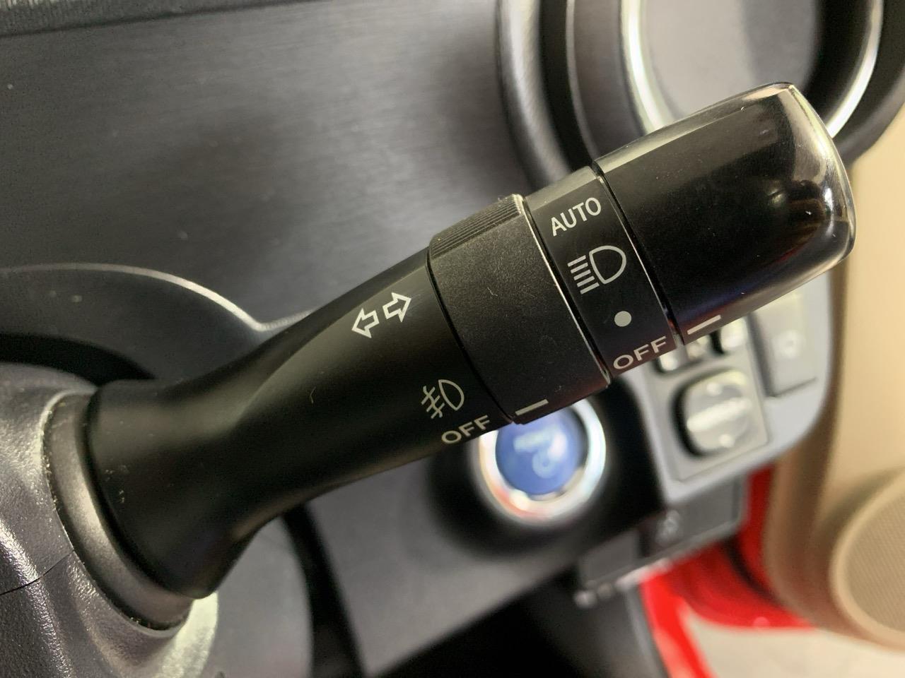 2012 Toyota Aqua G Hatchback PUSH BUTTON START + AUTO LIGHTS