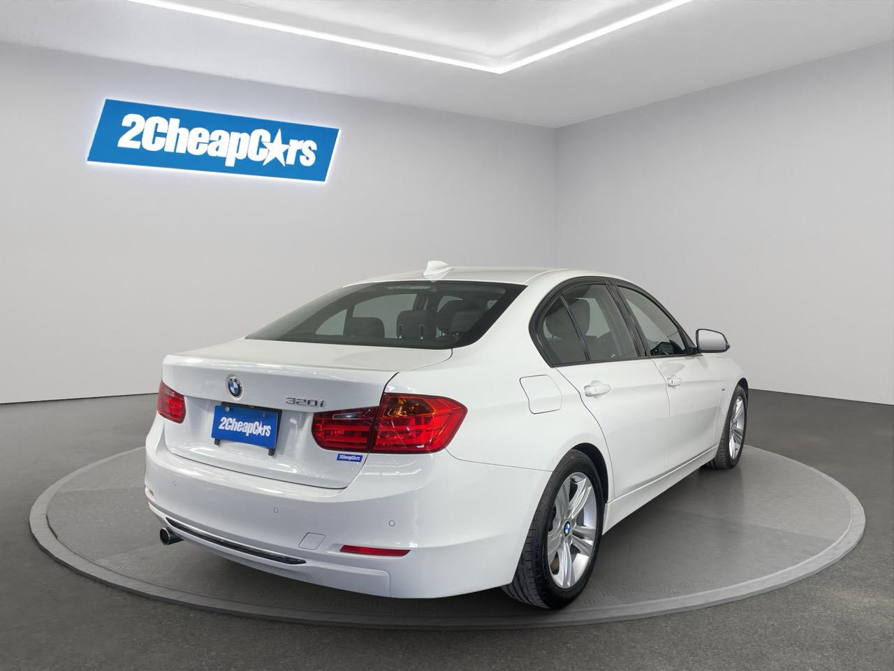 2013 BMW 320i Sport RV/SUV LOW KMS + REVERSING CAMERA + PARKING SENSORS