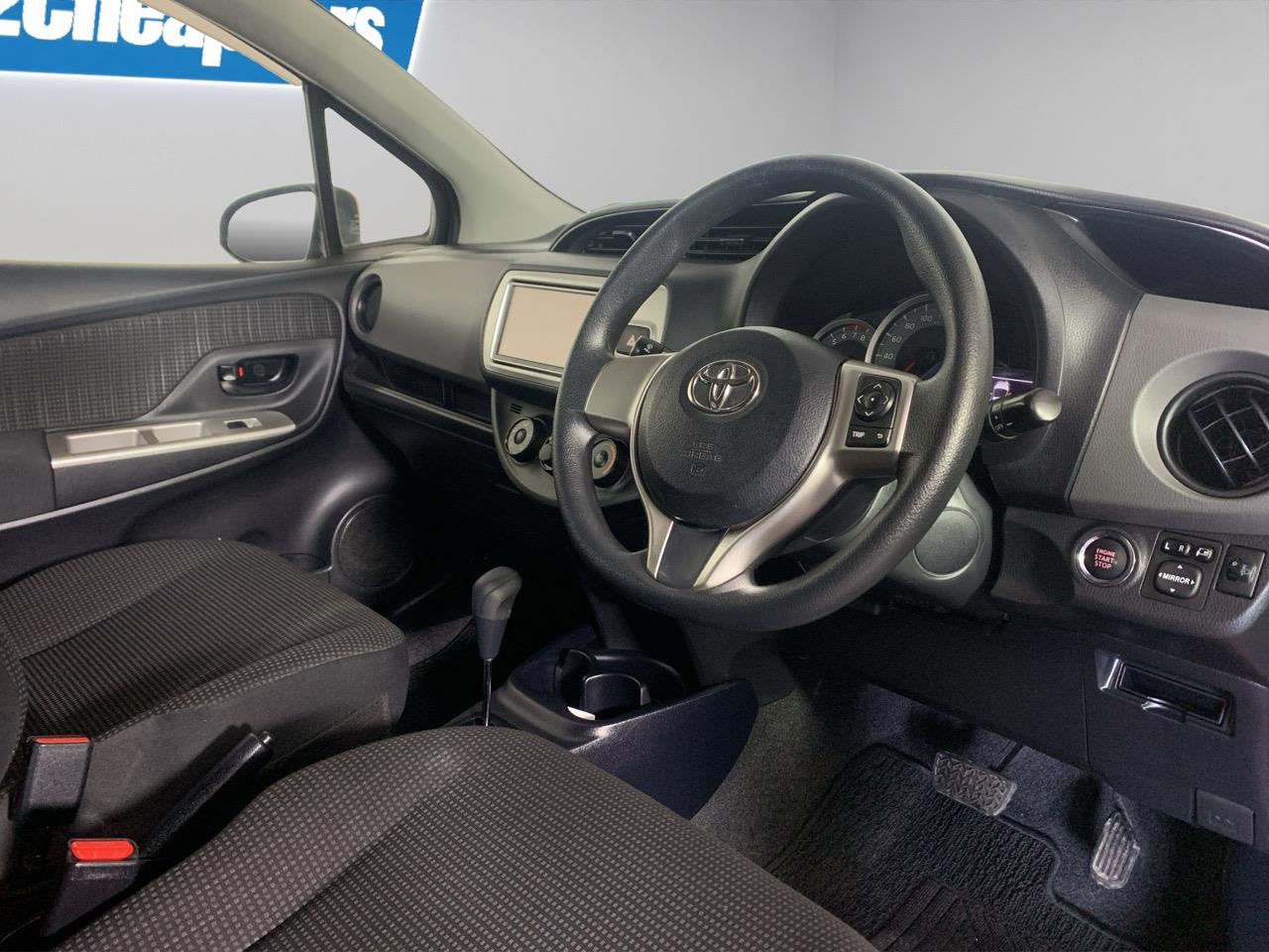 2014 Toyota Vitz Yaris F Hatchback LOW KMS + REVERSING CAMERA + PUSH BUTTON START
