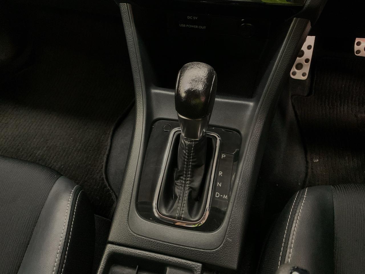 2014 Subaru Impreza SPORT 1.6I-L Hatchback LOW KMS + TIPTRONIC + PUSH BUTTON START 