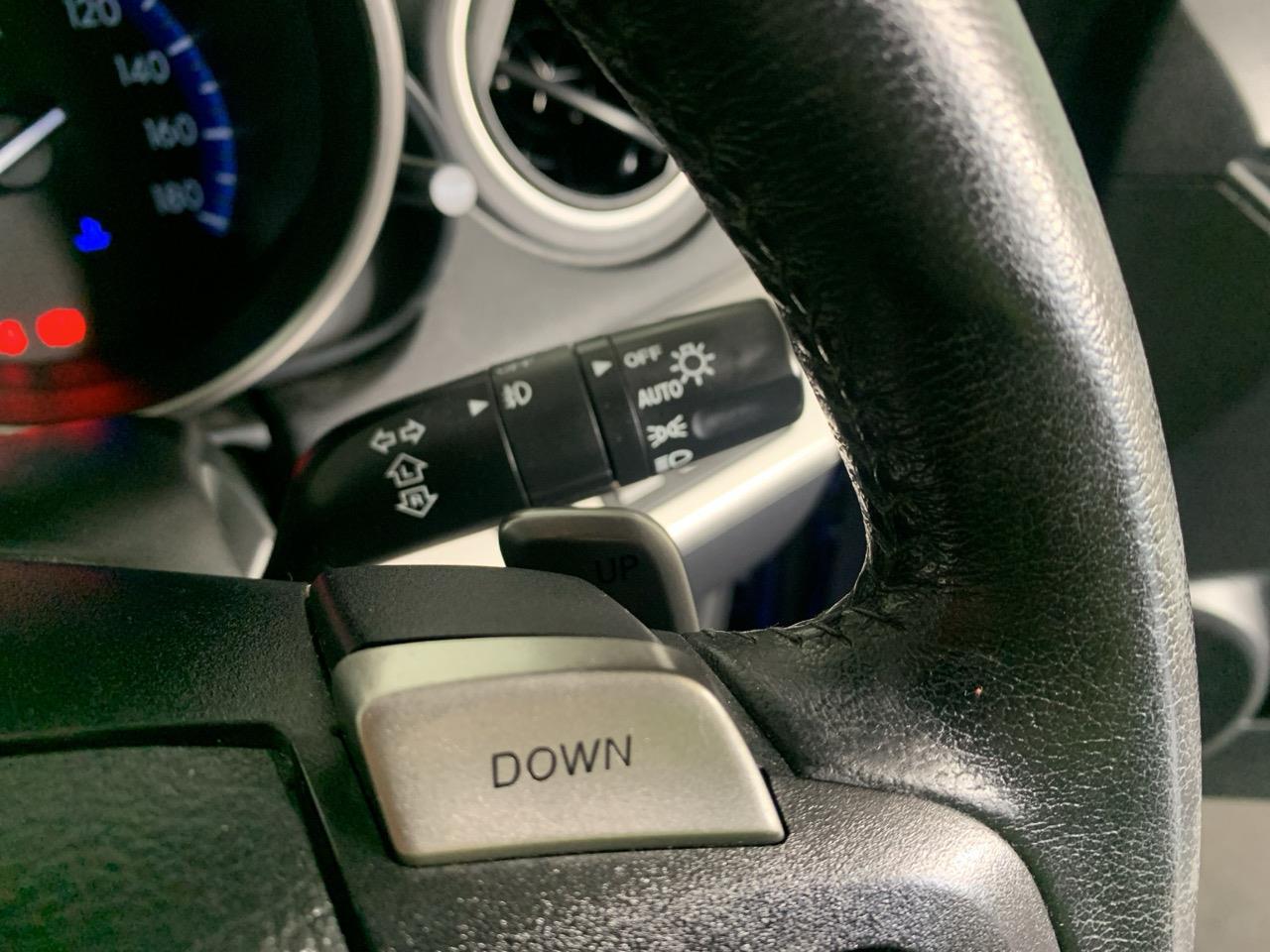 2012 Mazda Axela 3 Sport 2.0S Hatchback PUSH SRART + AUTO LIGHTS + REVERSING CAMERA