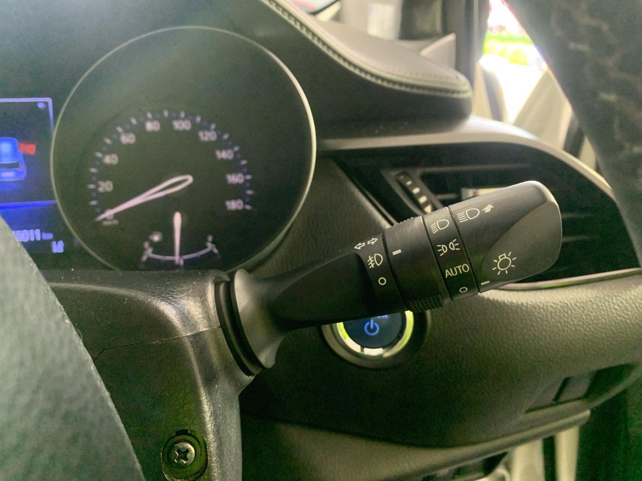 2019 Toyota C-HR HYBRID S RV/SUV AUTO HOLD + REVERSING CAMERA + CRUISE CONTROL 