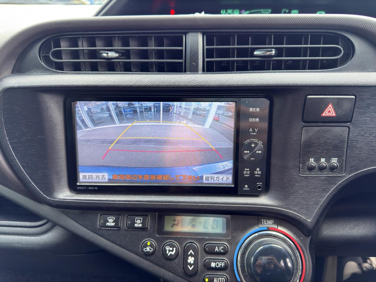 2012 Toyota Aqua  Hatchback HEATED SEATS + AUTO LIGHTS + REVERSING CAMERA