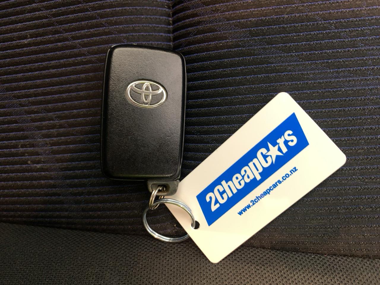 2015 Toyota Aqua G Hatchback REVESING CAMERA + GREAT FUEL EFFICIENCY