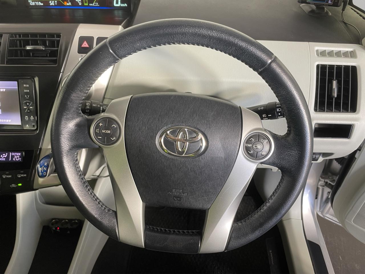 2012 Toyota Prius Alpha S Station Wagon REVERSING CAMERA + AUTO LIGHTS + PUSH START