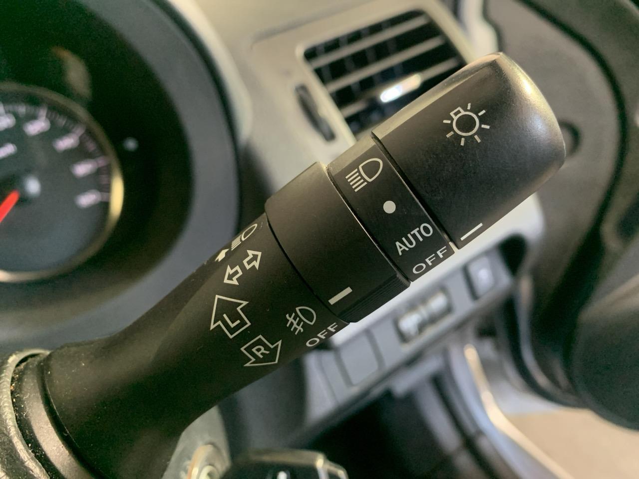 2012 Subaru G4 Impreza 2.0L Eyesight AWD Sedan AWD + REVERSING CAMERA + PADDLE SHIFT + EYESIGHT