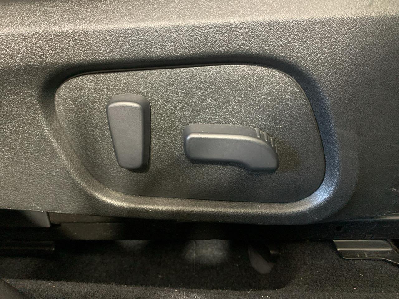 2012 Subaru G4 Impreza 2.0L Eyesight AWD Sedan AWD + REVERSING CAMERA + PADDLE SHIFT + EYESIGHT