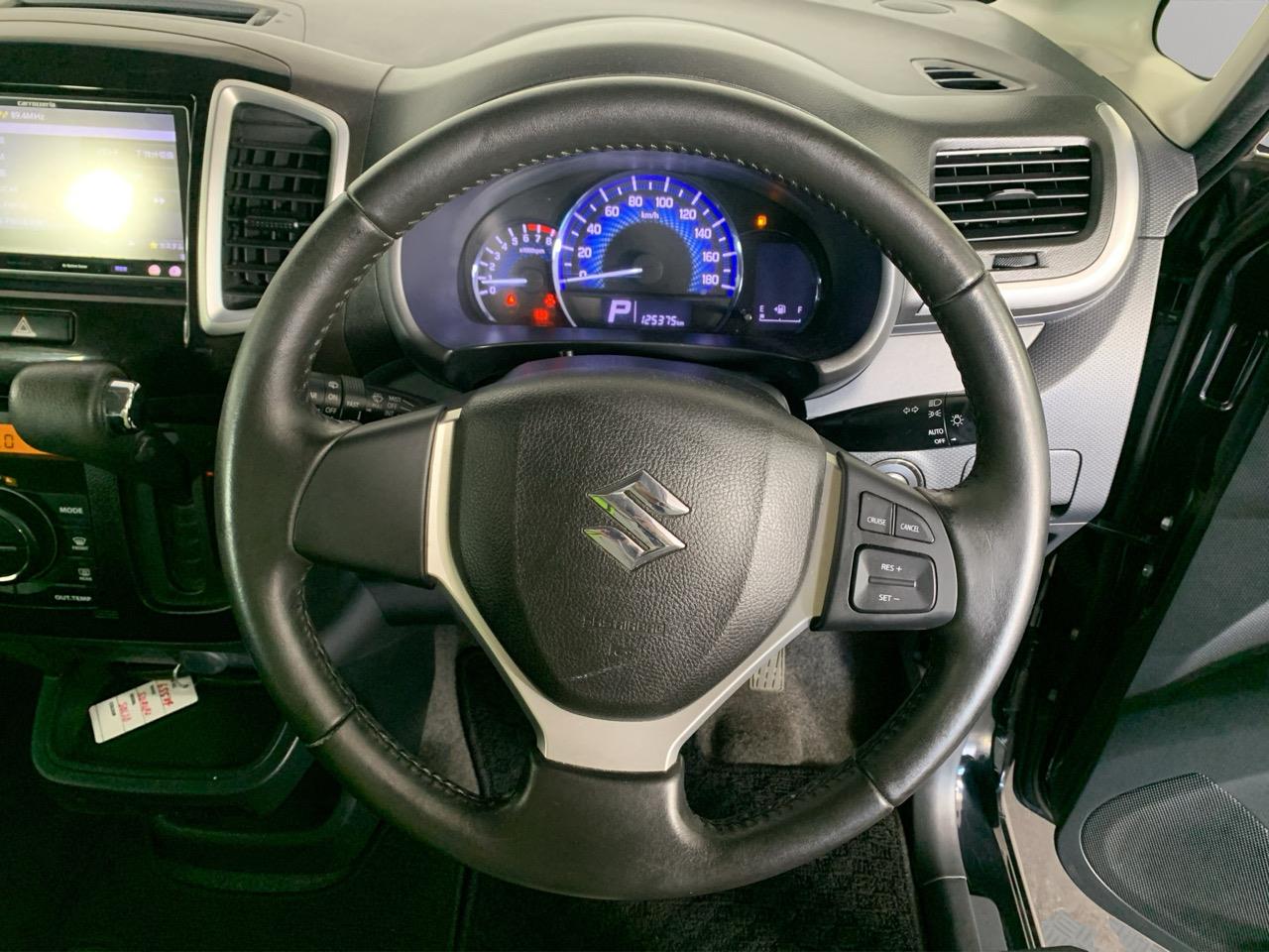 2015 Suzuki Solio  Hatchback POWER SLIDING DOORS + REVERSING CAMERA